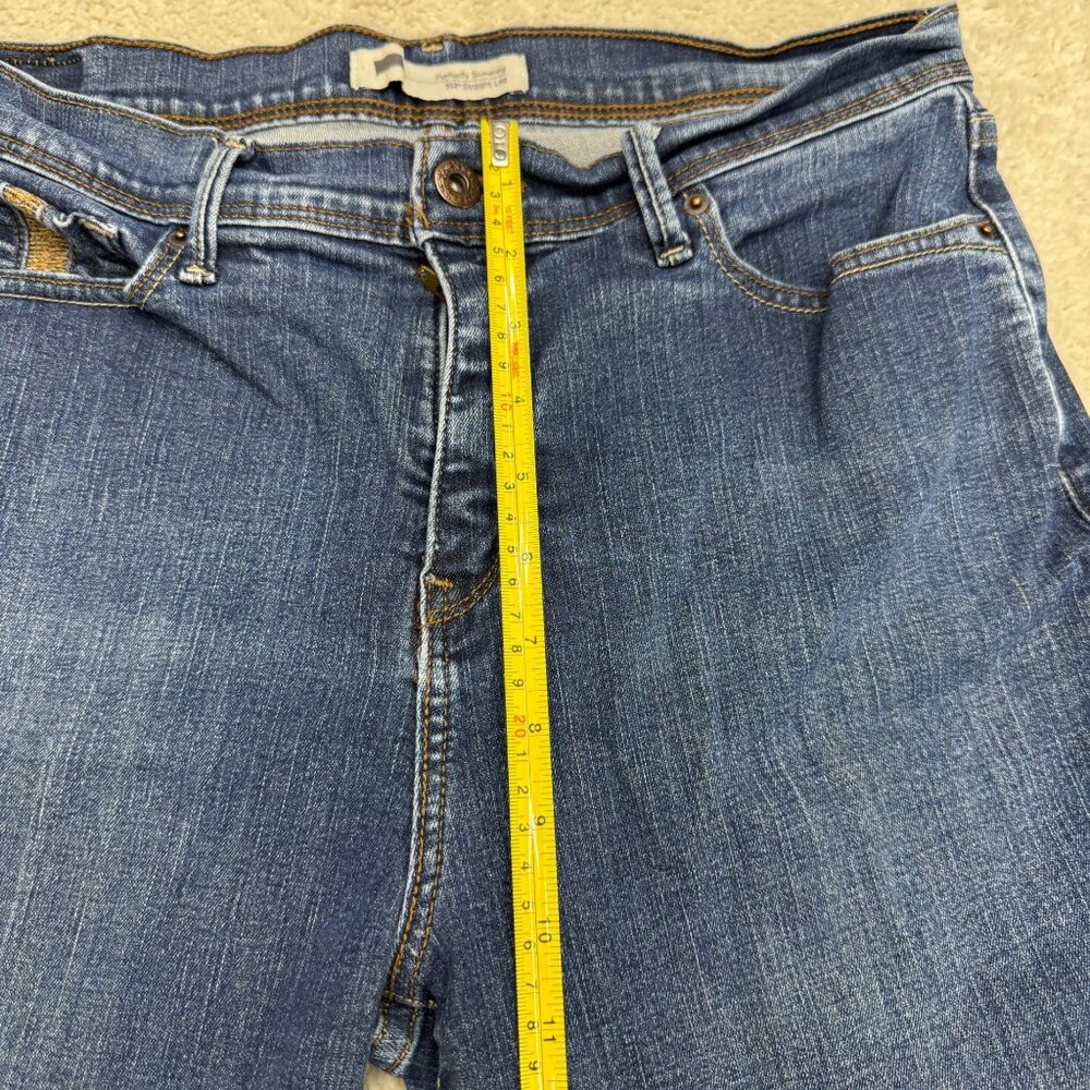 Levi's 512 Perfectly Slimming Straight Leg Jean Women's Denim Pants, Size 32 - Picture 10 of 10